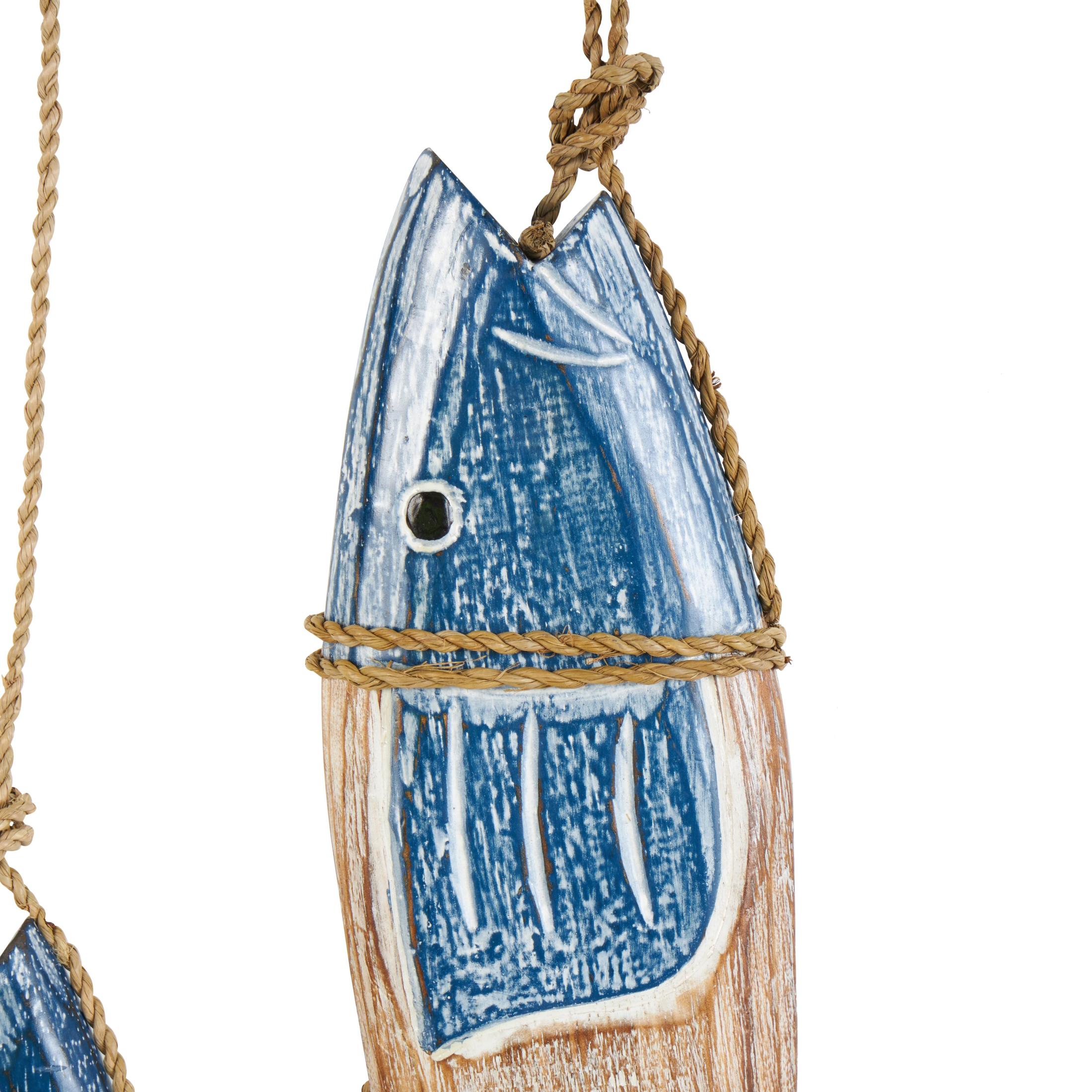 DecMode Blue Wood Handmade Fish Wall Decor with Wrapped Jute Hanging Rope (3 Count)