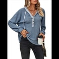 thumbnail image 2 of Sudadera con Capucha y Cordón de Color para Mujer, Cuello en V, Botones Delanteros, Suelta, Informal, de Larga, para Vacaciones de Otoño Azul M, 2 of 9