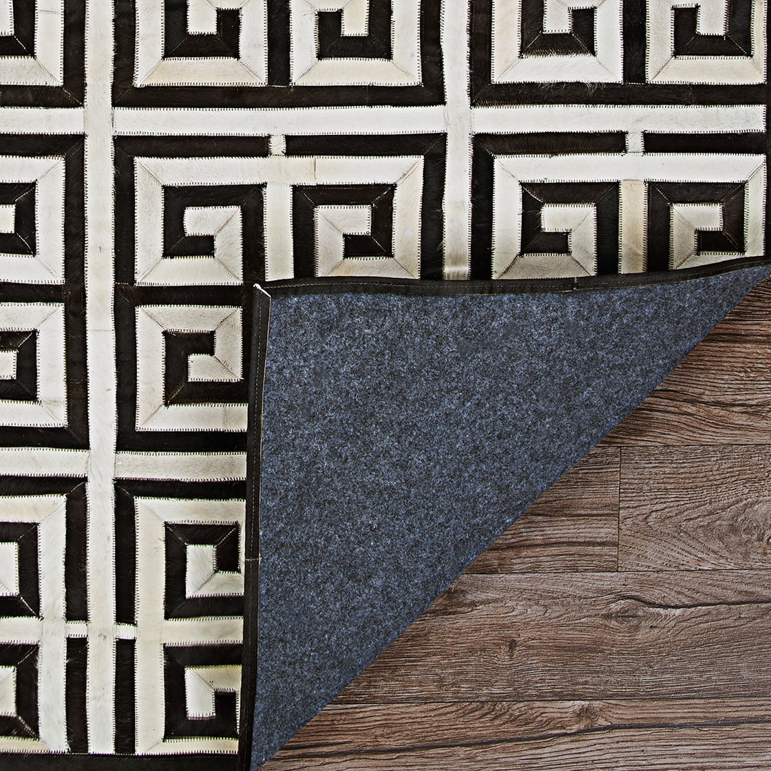 Couristan Chalet Meander 5'4" X 8' Black-Ivory Handmade Cowhide Rug