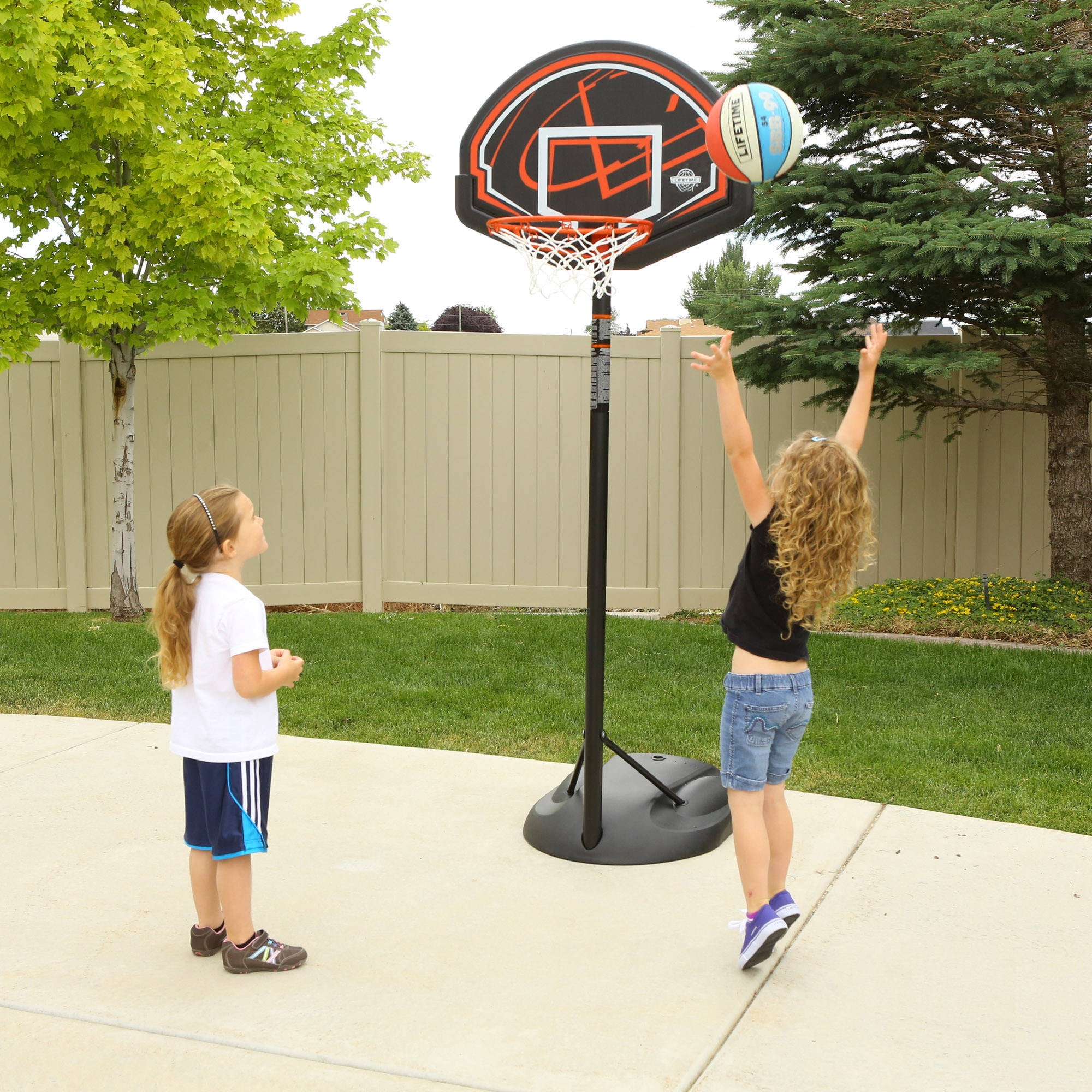 90909 Adjustable Youth Portable Basketball Hoop Lifetime Blue