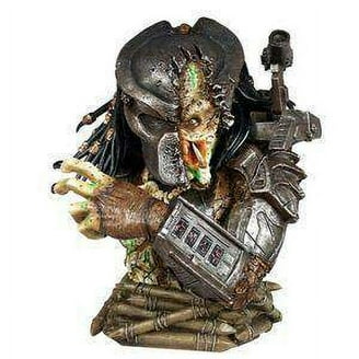 Movie Masterpiece Elder Predator Collectible Figure (2016 Version