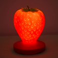 thumbnail image 1 of Luz nocturna de fresa, linda lámpara de fresa de silicona para guardería, linda luz nocturna para niños, 3 modos táctiles, lámpara de noche para niños que cambia de color para cumpleaños de niños (ro JAMW Sencillez, 1 of 5