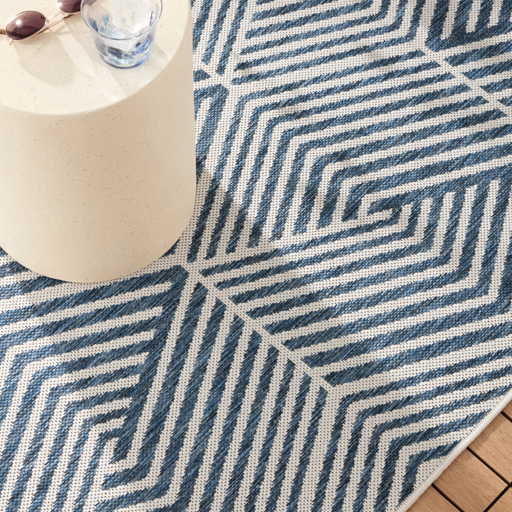 NICOLE MILLER NEW YORK Patio Country Ombre Geo Indoor Outdoor Area Rug, UV Fade Resistant, Low Pile, Navy Blue/Cream, 6'6"x9'2"