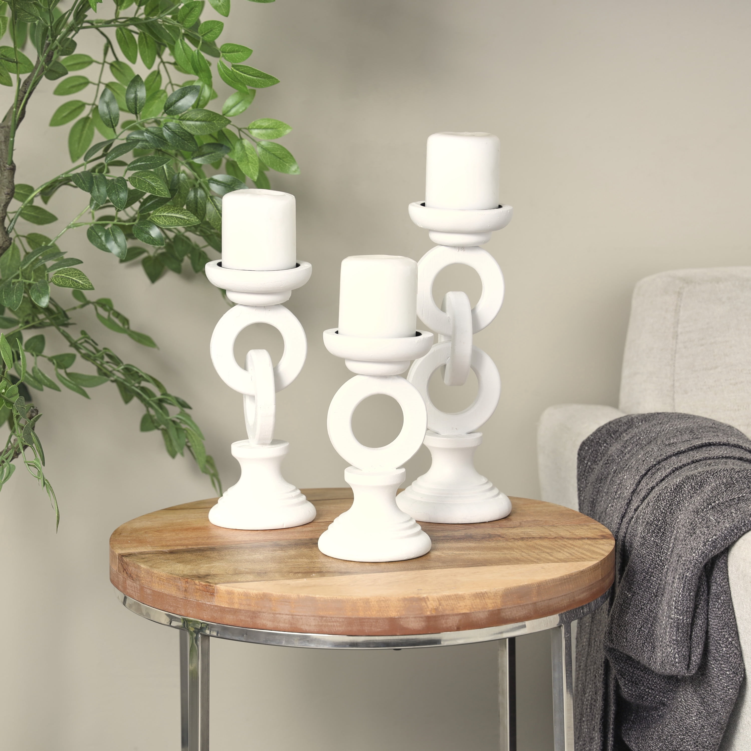 DecMode 3 Candle White Wooden Chain Link Candle Holder, Set of 3