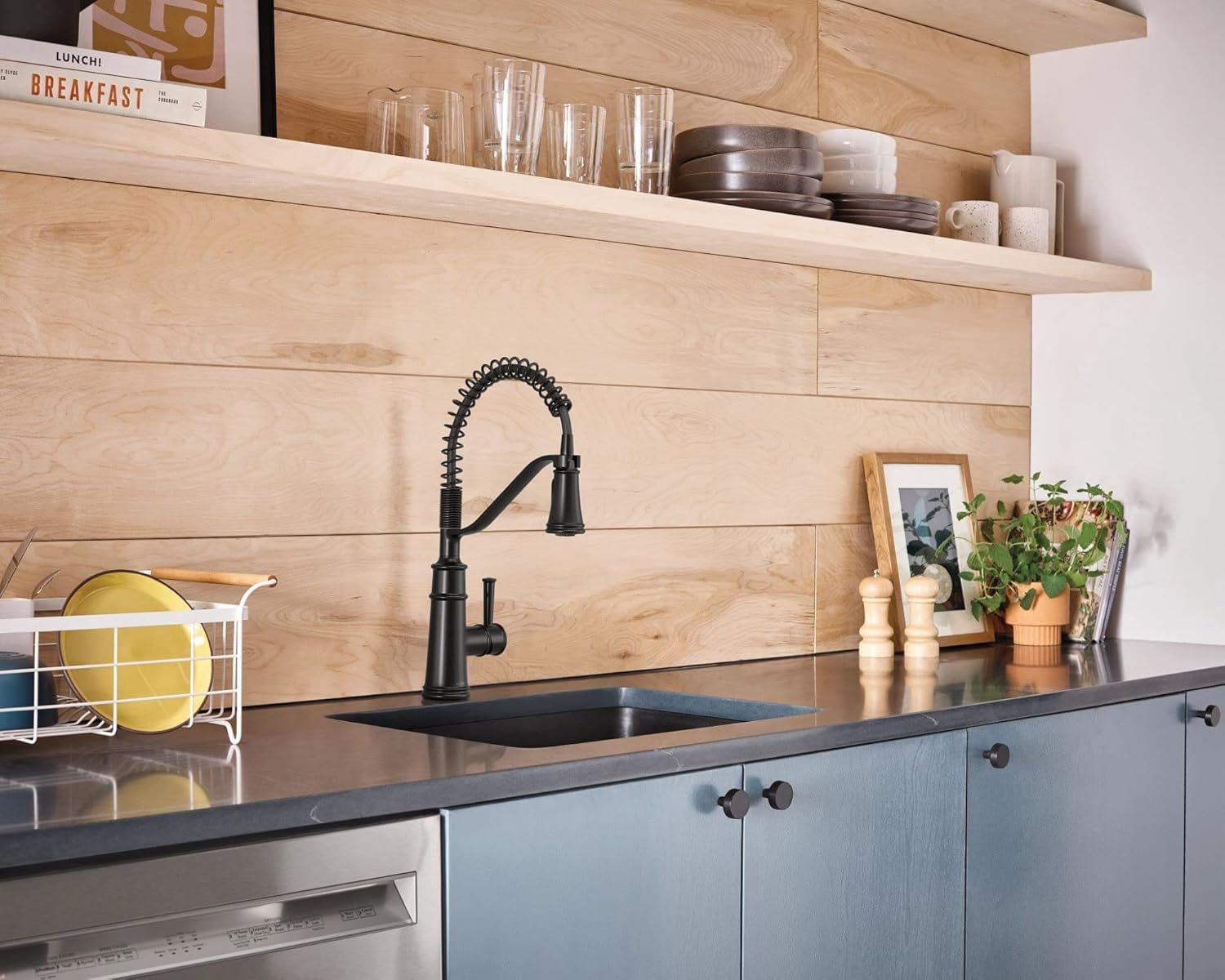 Moen 5927BL Belfield One-Handle High Arc Pulldown Kitchen Faucet, Matte Black