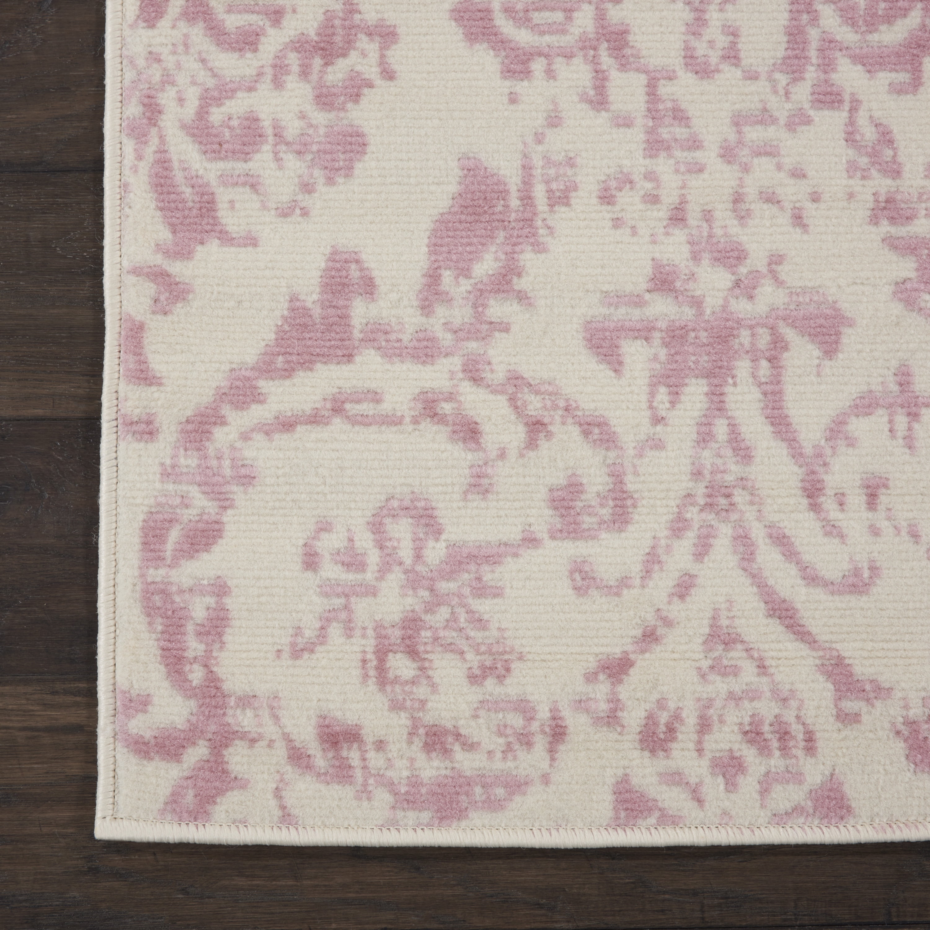 Nourison Bliss Vintage Farmhouse Ivory/Pink 2' x 4' Area Rug, (2' x 4')