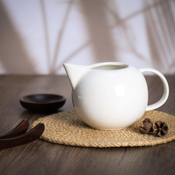 Pure White Porcelain Sugar and Creamer Set with Lid