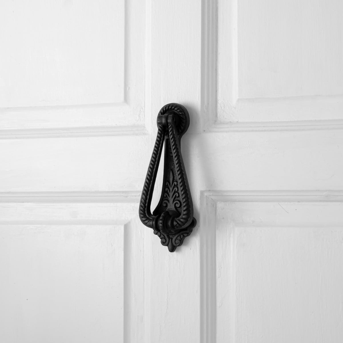 Renovators Supply Door Knockers for Front Door 7" Black Cast Iron