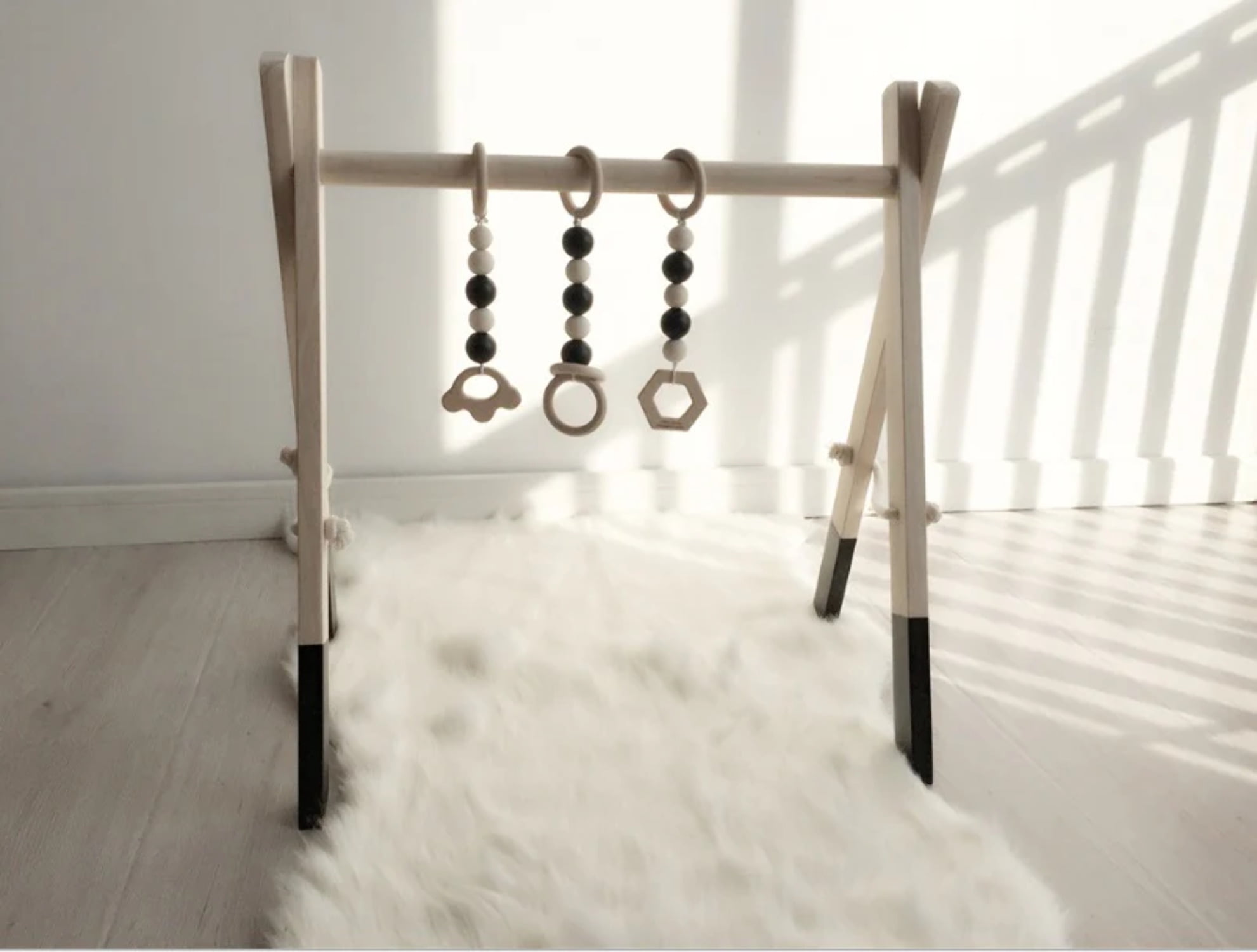 Ins decoration Nordic children's room fitness equipment newborn baby baby fitness frame Nordic wood crafts