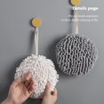 thumbnail image 4 of Toalla de mano de microfibra, 2 toallas de microfibra de chenilla gris que se pueden usar en la cocina y el baño, potente absorbente, seca tus manos al instante, 4 of 5