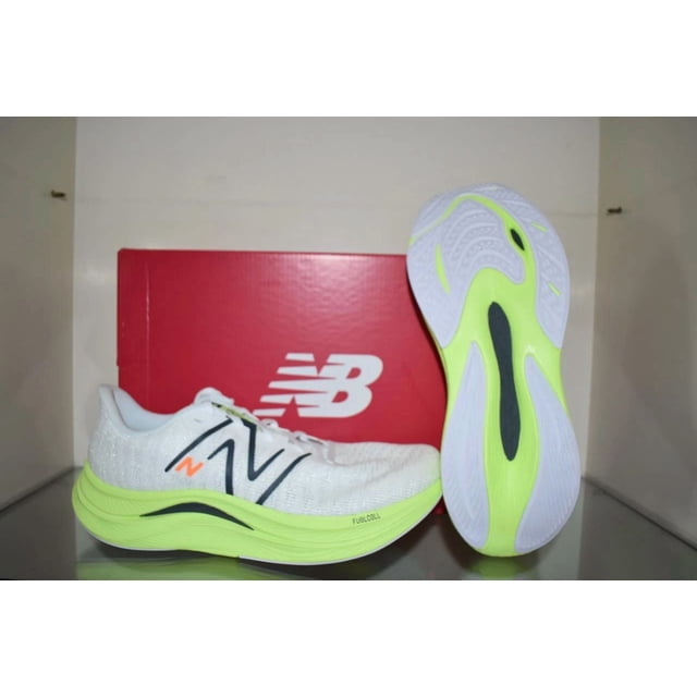New Balance Men's FuelCell Propel v4 Running Shoes White/Green MFCPRCA4 NIB