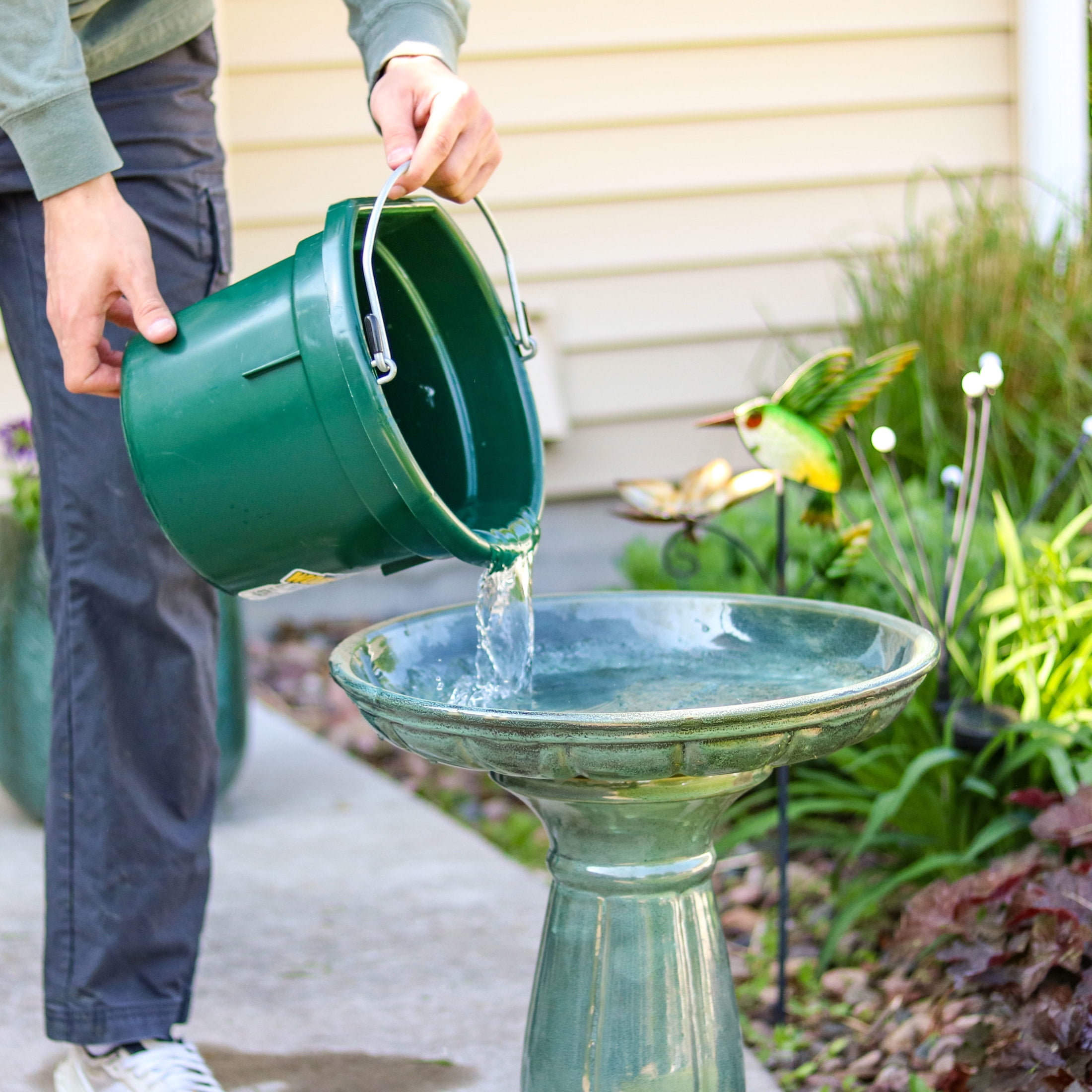 Sunnydaze Avignon Freestanding Ceramic Outdoor Bird Bath, UV-Resistant Green Mist Finish