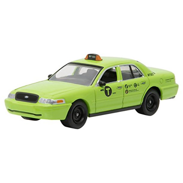 2011 Ford crown Victoria NYc New York city Boro Taxi Hobby Exclusive 1/64 by greenlight 29858