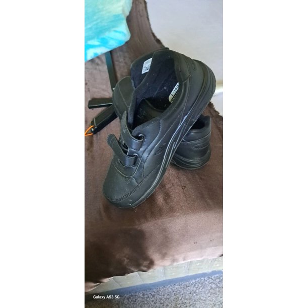 New Balance 811 Black Leather Walking Shoes Brand NEW Men's Size 11 4E