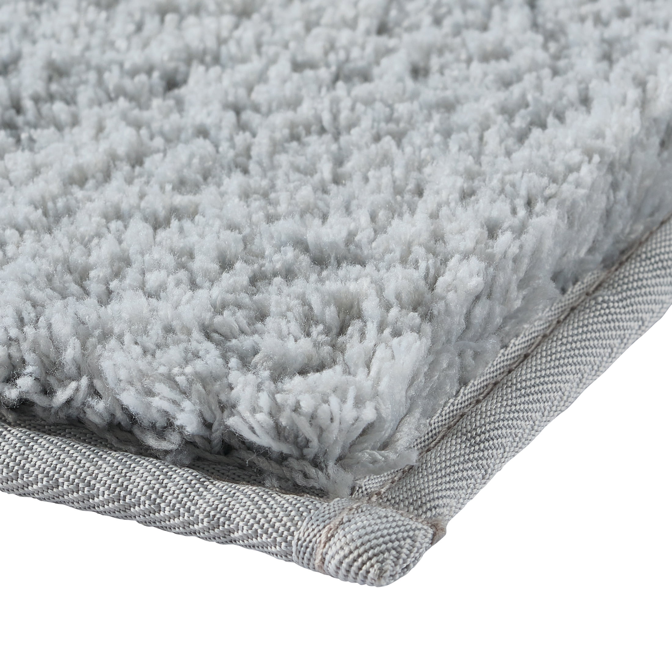 Better Homes & Gardens Ultra Soft Polyester Rug, Plush Absorbent Floor Rug with Skid-Resistant Backing, Machine Washable, 20" x 34", Grey Flannel