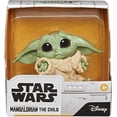 thumbnail image 2 of Star Wars The Bounty Collection The Child Juguetes coleccionables 2.2-Inch The Mandalorian “Baby Yoda” Hold Me Pose Figura, niños de 4 años en adelante, 2 of 9