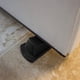 thumbnail image 2 of Topes de puerta para piso Tope de puerta de goma en cuña, tope de puerta apilable resistente para piso para alfombra Puerta resistente, 2 of 5