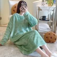 thumbnail image 3 of Conjunto de pijama de felpa Jacquard de manga larga para mujer, ropa de dormir de longitud media de estilo dulce para otoño e invierno, ropa exterior de talla grande para el hogar, 3 of 5