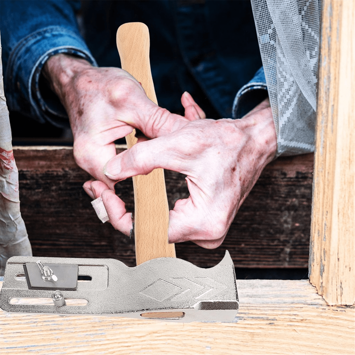 MWT005MH Roofing Hatchet, Magnet Roofing Hatchet, Carbon Steel Shingling with Wooden Handle, for Roof Repair, 13.4inch