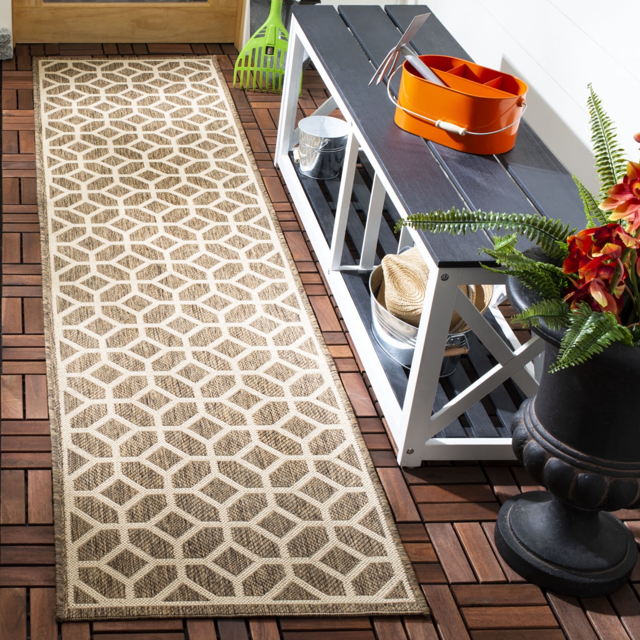 SAFAVIEH Beach House Kadri Geometric Indoor/Outdoor Area Rug, Beige/Cream, 3' x 5'