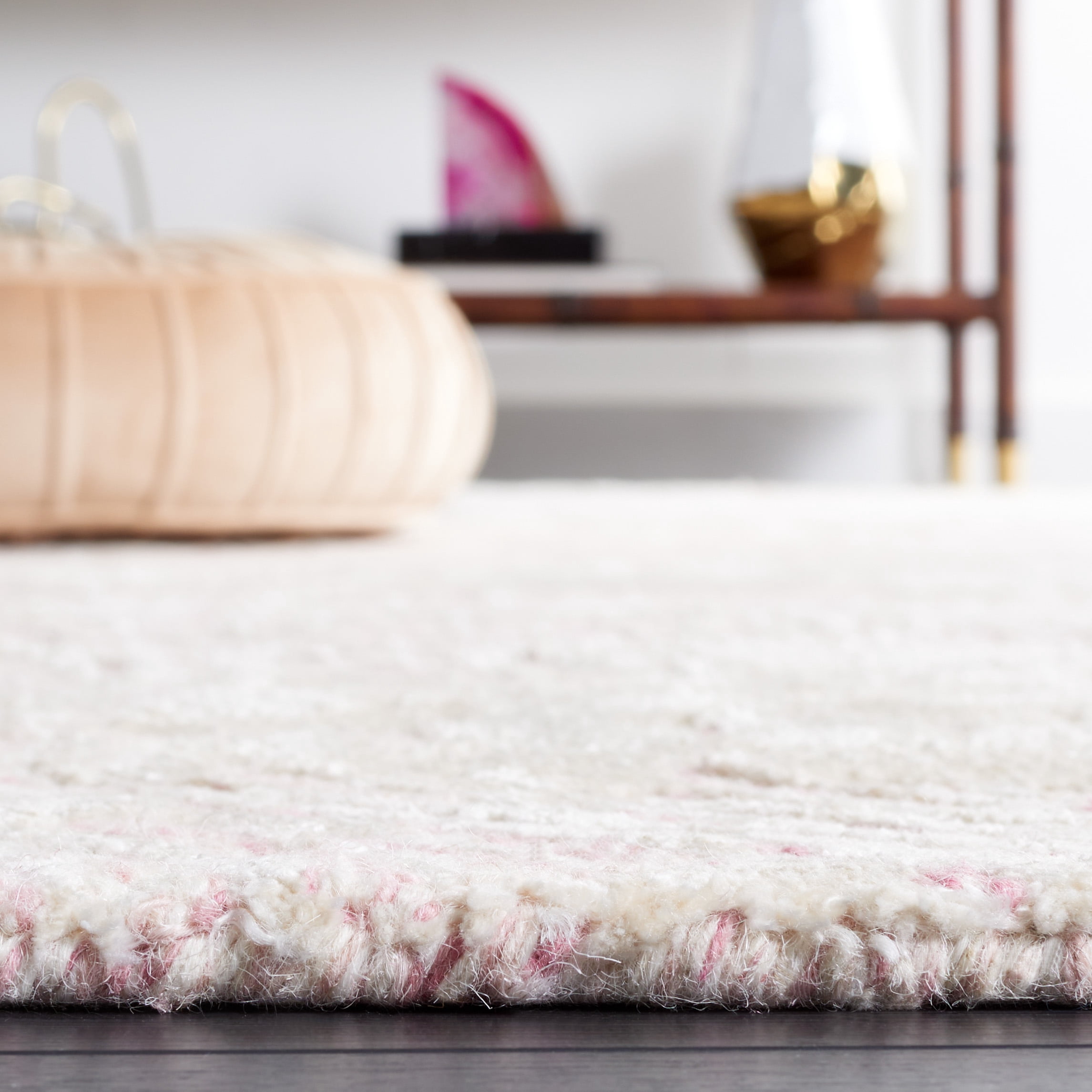 SAFAVIEH Glamour Tashi Abstract Area Rug, Pink/Ivory, 4' x 6'
