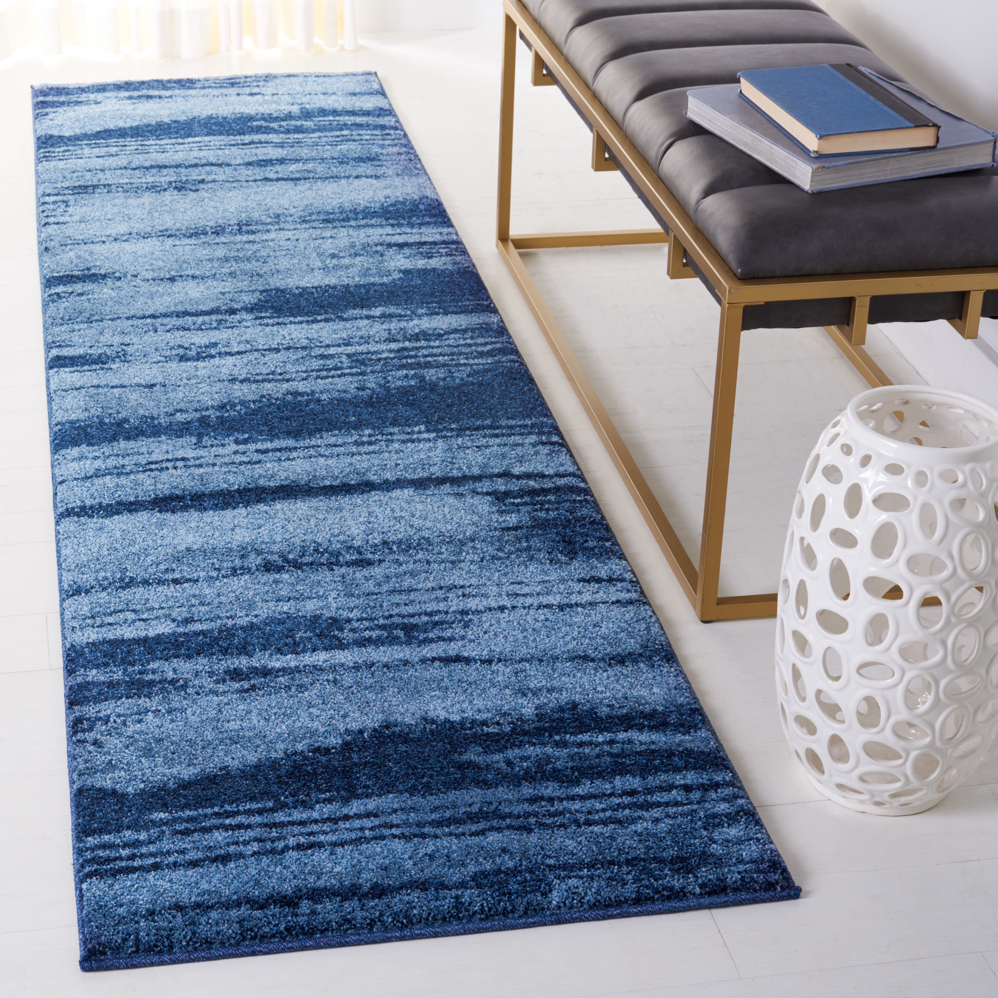 SAFAVIEH Retro Chantel Abstract Runner Rug, Light Blue/Blue, 2'3" x 9'