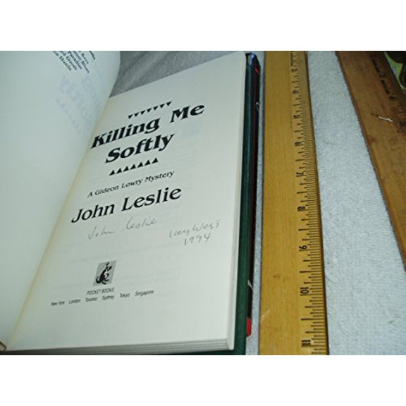 Pre-Owned Killing Me Softly: A Gideon Lowry Mystery (Hardcover) 0671864203 9780671864200