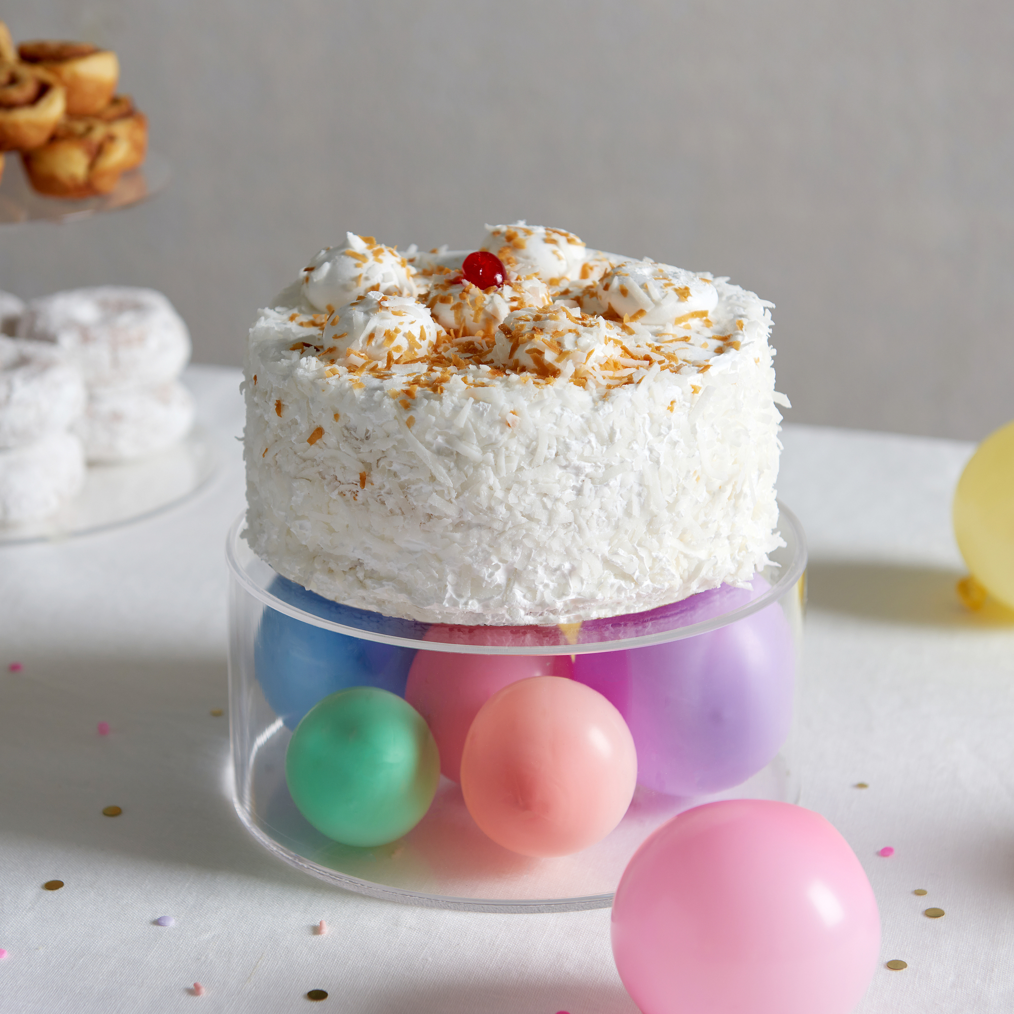 Way To Celebrate 8” x 3” Acrylic Cake Stand, Clear