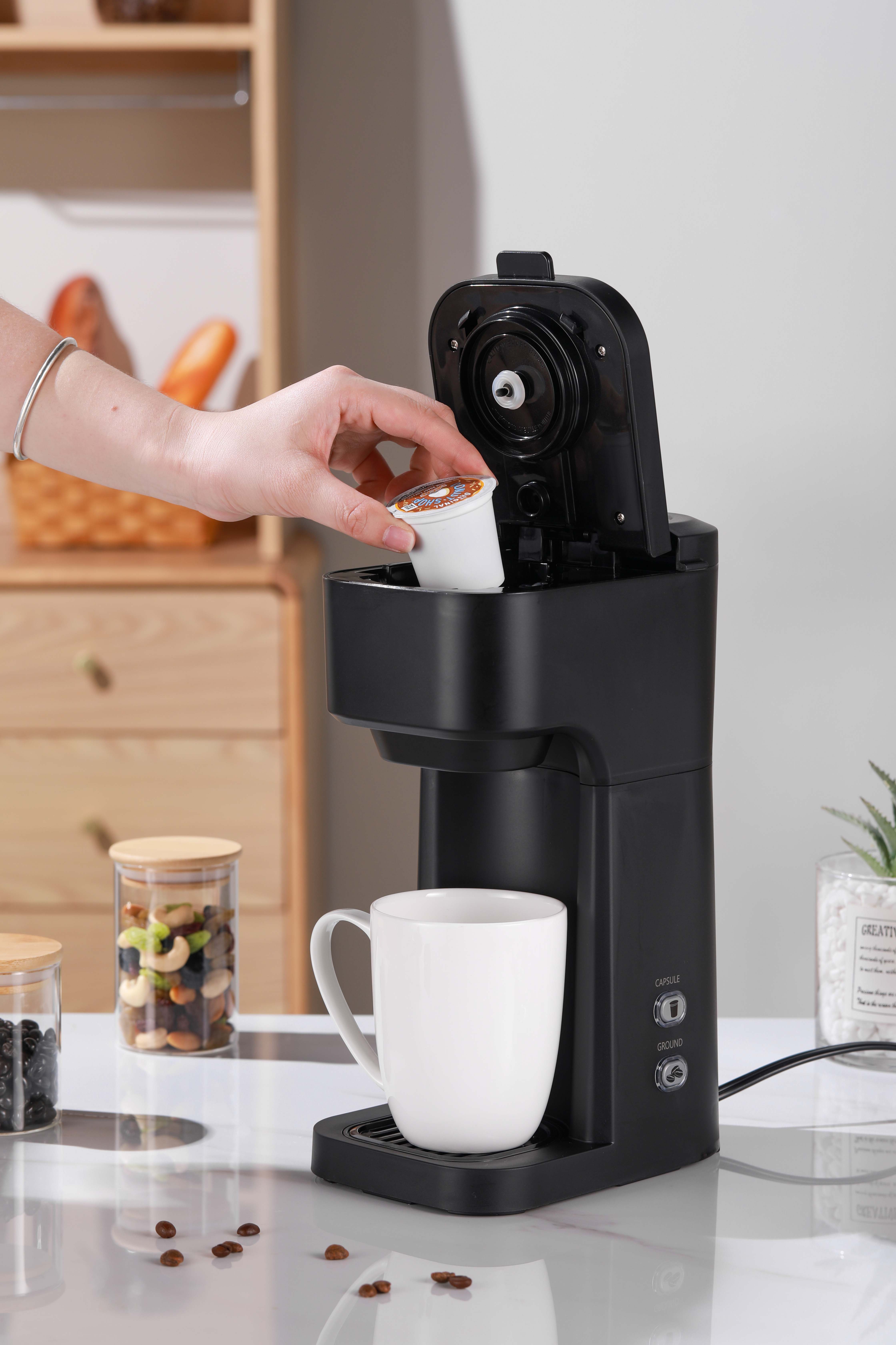 Cafetera Mainstays Black Matte de preparación dual, una taza, apagado automático, depósito de 14 oz 6