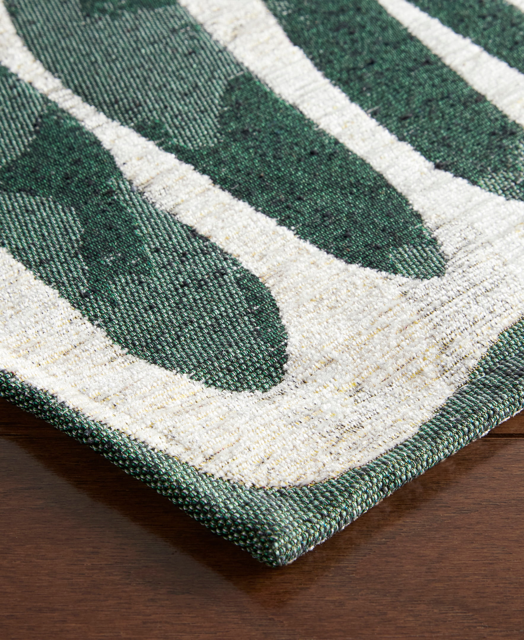 TOWN & COUNTRY LUXE Livie Matisse Cutout Everwash® Washable Multi-Use Decorative Rug, Kitchen Runner Rug, Low-Profile Door Mat, Bedroom Rug and Dorm Room Rug with Non-Slip Backing, Green, 24"x72"