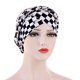 thumbnail image 2 of 3 Paquete Moda Turbante Multicolor Multicolor Modelo Europeo Layera Parrilla Cabello Bonnet Muslim Estilo Pelo Asecarios Para Mujeres Negro + Grid Blanco Inevent AP008794-12B, 2 of 6