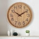 thumbnail image 1 of Reloj de Pared Nórdico Minimalista de Madera de 12 ", Alimentado Por Batería, Sin Tictac, Minimalista, Redondo, para Decoración de Pasillo Y Dormitori , Madera natural Macarena Reloj de pared, 1 of 8