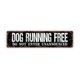 thumbnail image 1 of Señal de advertencia de perro corriendo libremente, no entrar sin previo aviso, cerca del patio, puerta, precaución, letrero de calle de metal rústico o placa con nombre para puerta, tamaño: 4 x 16, 1 of 4