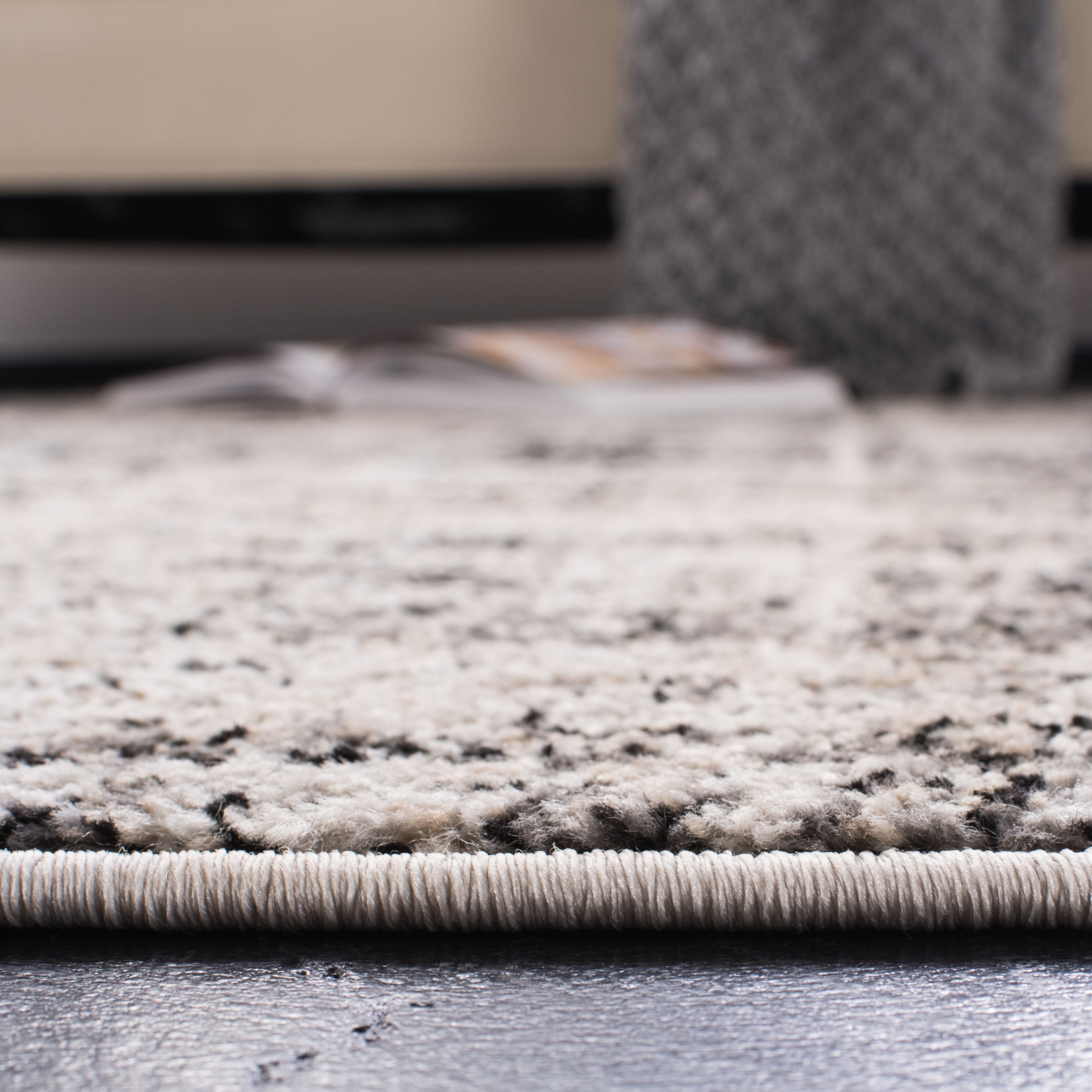 Safavieh Adirondack Boniface Distressed Area Rug, Silver/Black, 11' x 15'