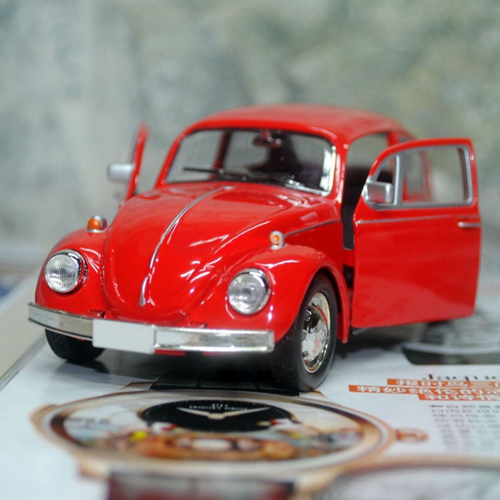 1/32 Scale Vehicles Car Batman Black Beetle Classic Diecast Toy Gift Kid Toys 