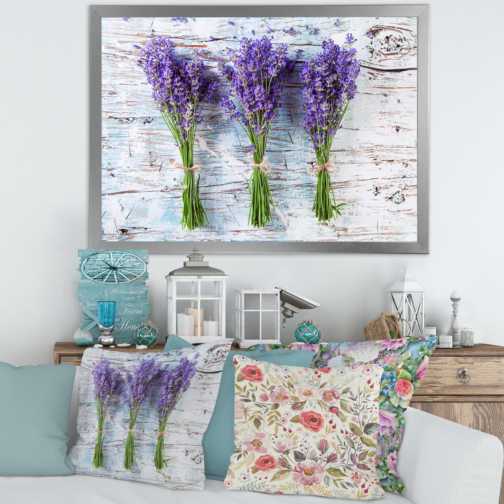 Designart 'Fresh Lavender Bouquets On Wood' Farmhouse Framed Art Print
