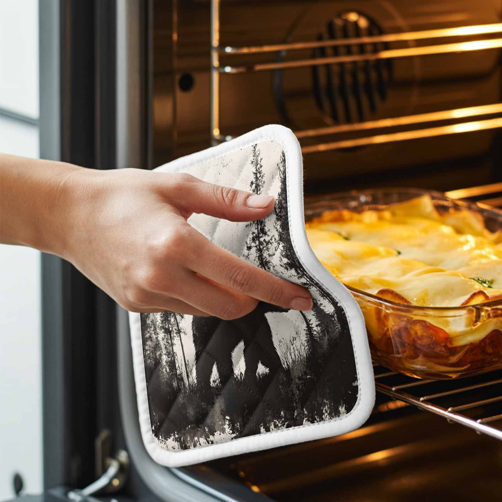 Black Bear Pot Holders for Kitchen Heatproof Potholder, 4 Pack Vintage Forest Cabin Animals Silhouette Hot Pads Multipurpose Oven Pads Cloth Potholders Trivet for Cooking and Baking