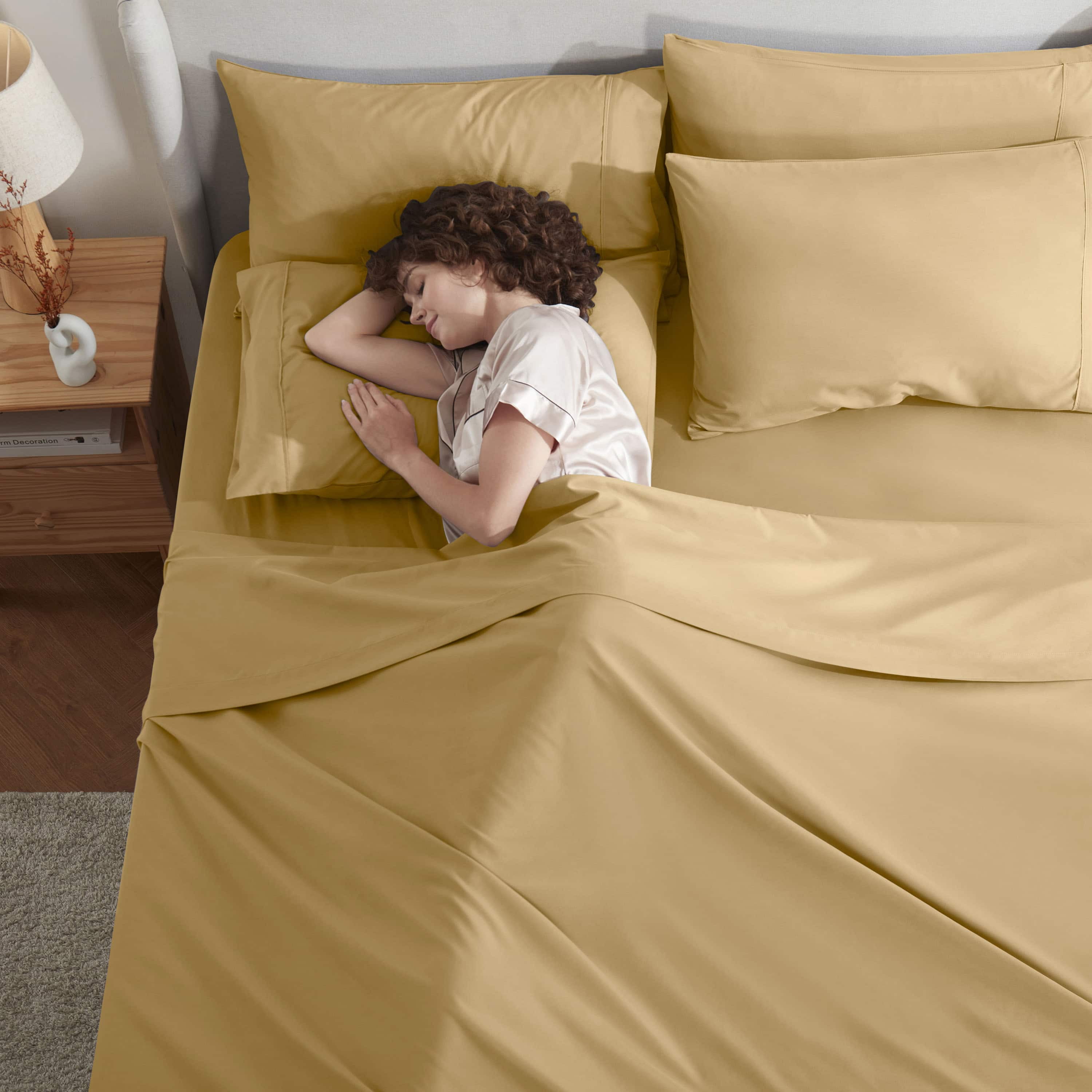 LammaLoe Extra Deep Pocket California King Sheets set, Fits 18"-24" Mattress, 6 Piece Soft Microfiber Bed Sheet Sets, Camel Gold