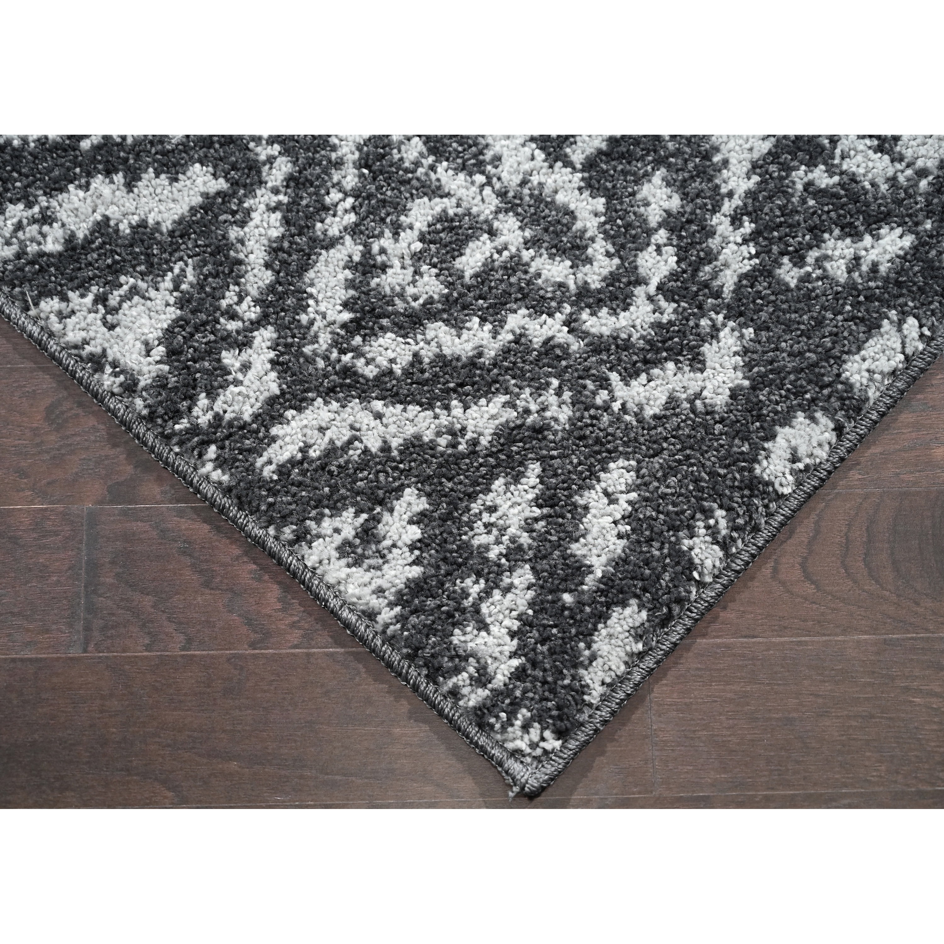 Garland Rug Denali Polypropylene Cinder Gray/Silver Indoor Area Rug, 5' x 7'