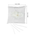 thumbnail image 3 of Cojín porta anillos de boda con preciosos capullos de flores y perlas sintéticas de 15 x 15 cm, con lazos (blanco)., 3 of 7