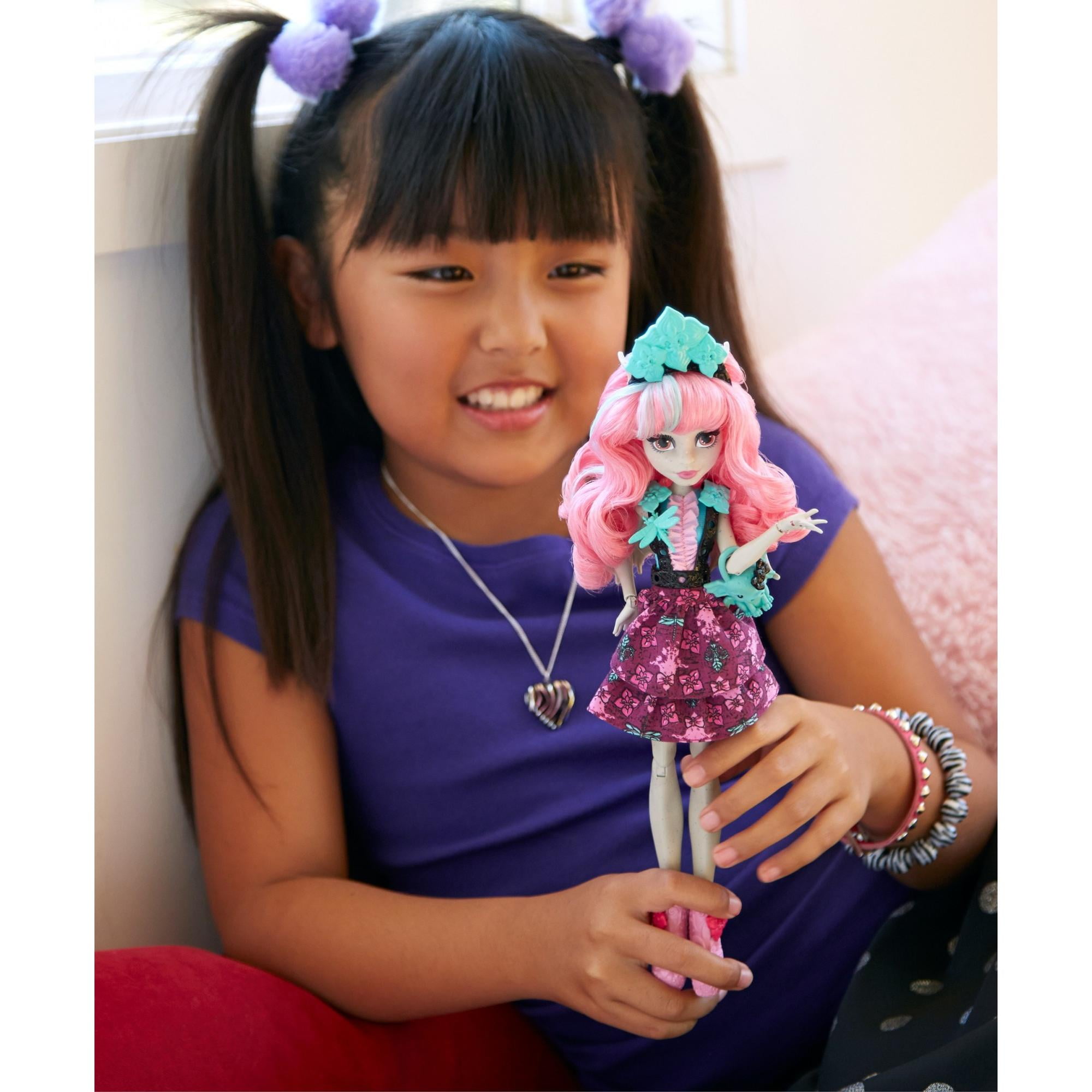 Monster High Party Ghouls Rochelle Goyle Doll