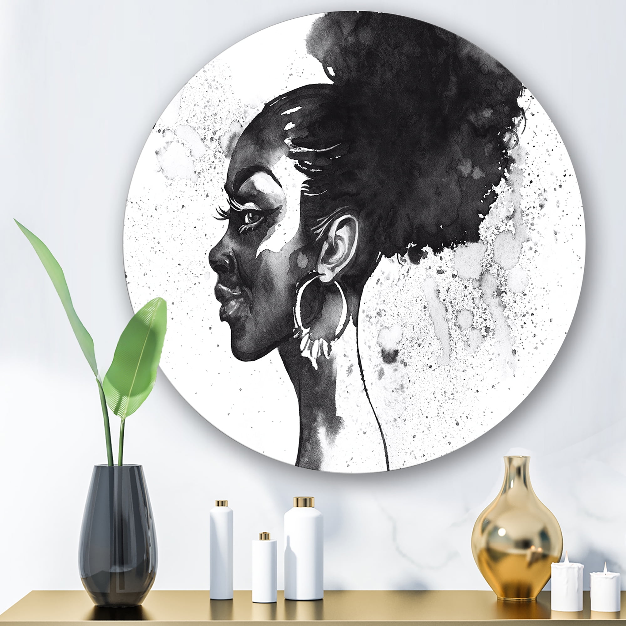 Designart 'Black and White Portrait of African American Woman I' Modern Circle Metal Wall Art 11x11 - Disc of 11