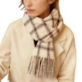 thumbnail image 2 of Bufanda de invierno cálida para mujer, tipo chal grande, ideal para clima frío. Bufanda larga de punto grueso a cuadros marrón y negro. Manta tipo bufanda con flecos, suave y ligera, unisex., 2 of 4