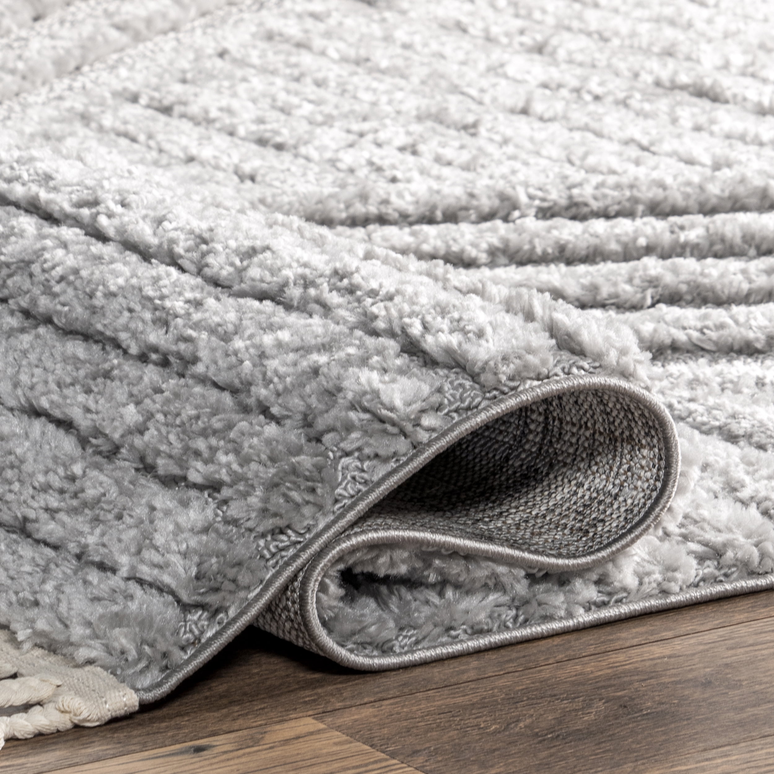 nuLOOM Risette Geometric Shag Tassel Area Rug, 4' x 6', Light Gray