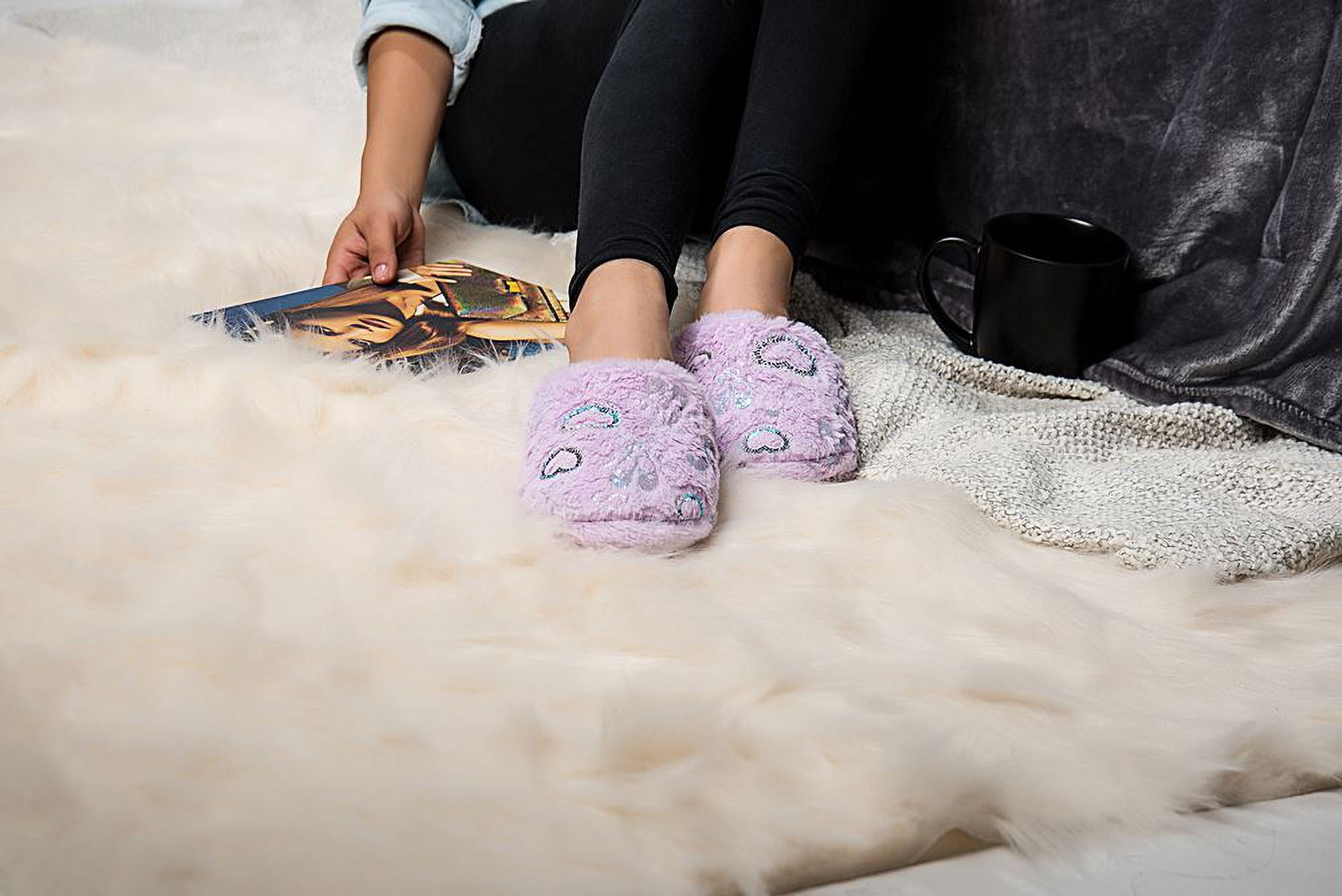 Love Heart Memory Foam Slip-On Indoor Spa Slippers for Women – Plush, Cozy, Non-Slip Sole, Heart Design