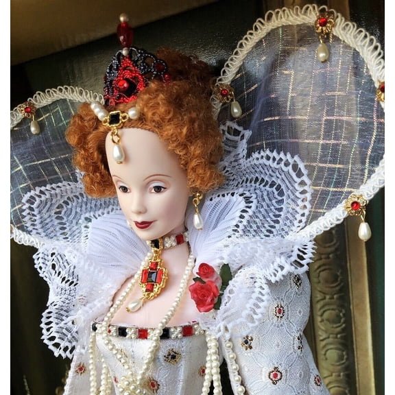 Queen Elizabeth I Barbie Doll Women of Royalty Gold Label 2004 Mattel B3425