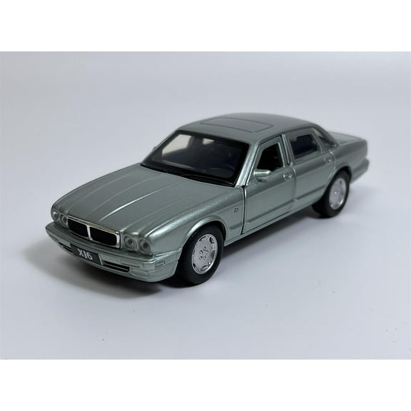 Jaguar XJ6 LHD Seafrost 1:36 Scale Tayumo 36100021