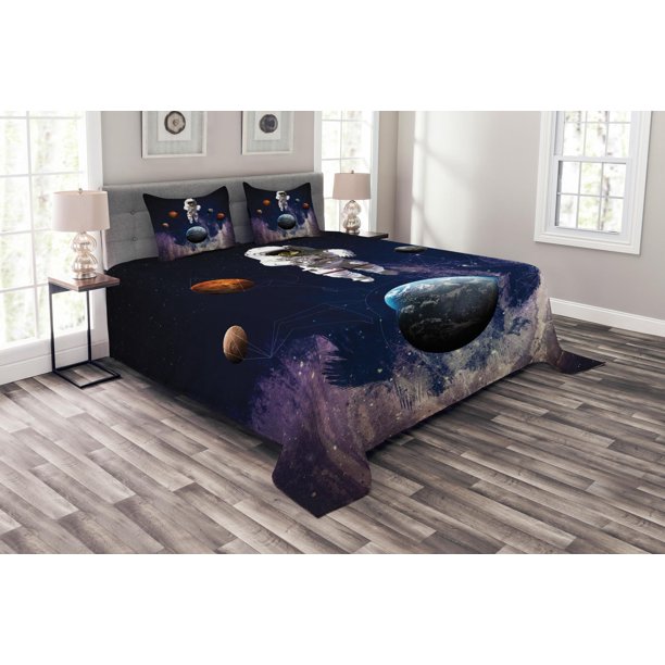 Outer Space Bedspread Set King Size, Astronaut in the Outer Space with