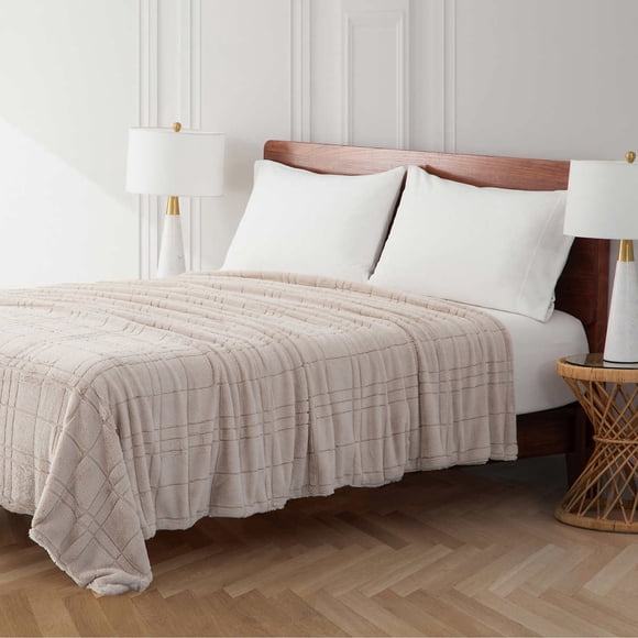 Berkshire Collection - Faux Fur Blanket