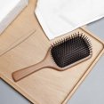 thumbnail image 3 of Cepillo de madera para el cabello con suave masaje del cuero cabelludo, peine de madera tipo paleta para mujer, cojín de aire elástico., 3 of 5